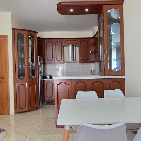Erin Apartments Vlore Bagian luar foto